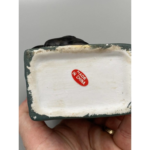 RIVER GROVE POTTERY Works - Ceramic Halloween Witch & Bats 4” Treat Bag Figure - Picture 3 of 6